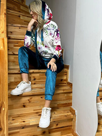 Reka Moda Kadın Kadife Kumaş Uzun Kollu Kapüşon Detay çiçek Baskılı Sweat Ve Pantolon Ikili Takım