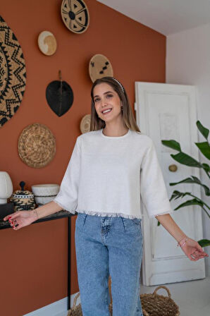 Reka Moda Beyaz Püskül Detaylı Bluz