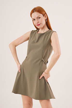 Reka Moda Yanları Zincir Detaylı Sıfır Kol Haki Mini Elbise