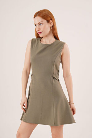 Reka Moda Yanları Zincir Detaylı Sıfır Kol Haki Mini Elbise