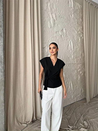 Reka Moda YANDAN BAĞLAMA DETAYLI KOLSUZ BLUZ - Siyah