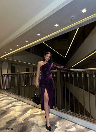 Reka Moda Kadın Uzun Kollu Omuz Dekolteli Büzgü Ve Asimetrik Yırtmaç Detay Elbise