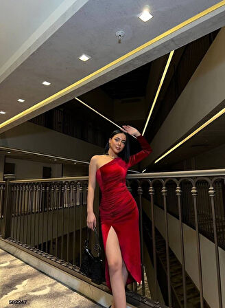 Reka Moda Kadın Uzun Kollu Omuz Dekolteli Büzgü Ve Asimetrik Yırtmaç Detay Elbise