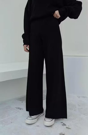 Kadın Siyah Bisiklet Yaka Beli Lastikli Geniş Paça Relax Triko Takım