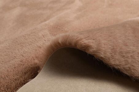 Dekoratif Tavşan Tüyü Ultra Yumuşak Peluş Kaymaz Halı Yolluk