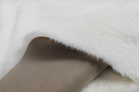 Tavşan Tüyü Dekoratif Ultra Yumuşak Post Peluş Kaymaz Halı