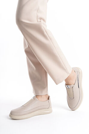 Günlük İçi Dışı Hakiki Deri Ortopedik Taban Lastikli Kadın Ayakkabı Lv4023