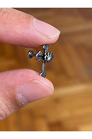 316 Cerrahi Çelik Tragus Helix Kıkırdak Conch Minimal Tek Taşlı Haç Piercing