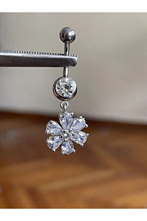 Cerrahi Çelik Piercing Ful Taşlı Çiçek Piercing Ful Taşlı Çiçek Göbek Piercingi