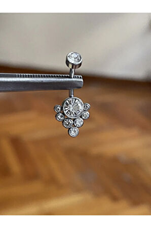 316 L Cerrahi Çelik Gri Yuvarlak Zirkon Taşlı Model Göbek Piercingi