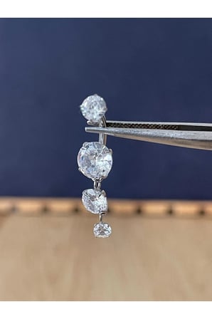 %100 G23 Titanyum Yuvarlak Detaylı Sallantılı Titanyum Göbek Piercingi