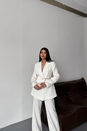 CEKET PANTOLON TAKIM TASARIM ZİNCİR  KEMER DETAYLI - Beyaz