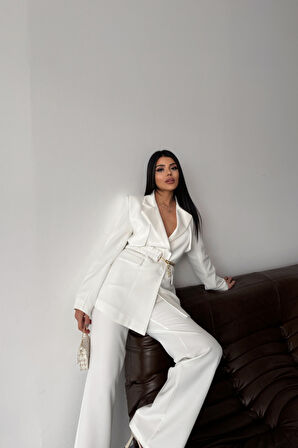 CEKET PANTOLON TAKIM TASARIM ZİNCİR  KEMER DETAYLI - Beyaz