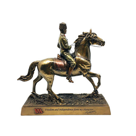 Atlı Mustafa Kemal Atatürk Biblosu