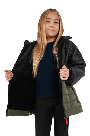 İçi Kürklü Su ve Rüzgar Geçirmez Kapüşonlu Kız Çocuk Mont