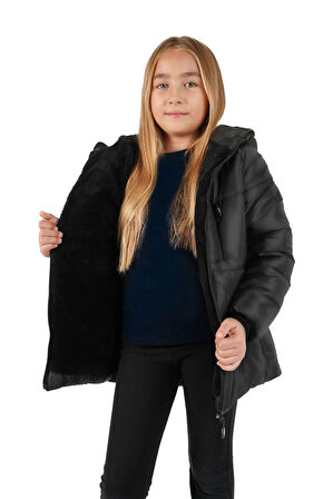 İçi Kürklü Su ve Rüzgar Geçirmez Kapüşonlu Kız Çocuk Mont