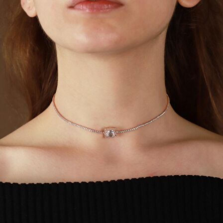 Ortası Baget Taşlı Rose Gold Kaplama Choker Gümüş Kolye