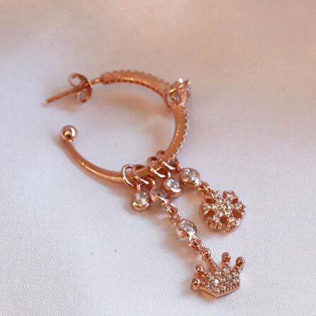 Kral Tacı Figürlü Rose Gold Kaplama Gümüş Charm Küpe