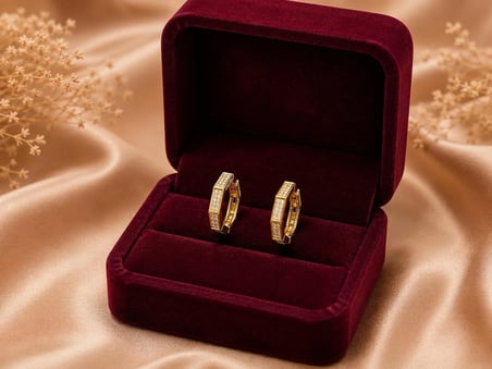 Muhtelif 14 Ayar Taşlı Halka Altın Küpe 3,36 Gram