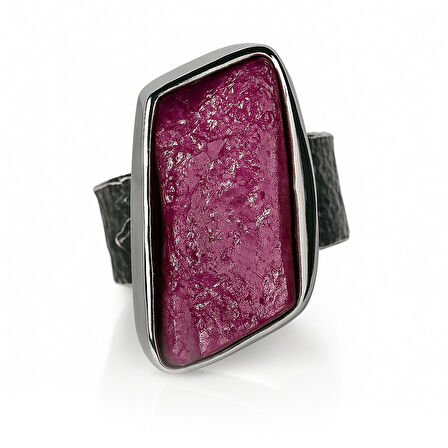 Gösterişli Yakut Taşlı Gümüş Yüzük – Core Frame