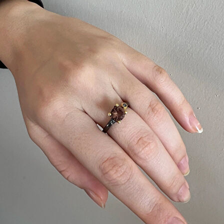 Zultanit Taşlı Gümüş Yüzük – Split Orbit