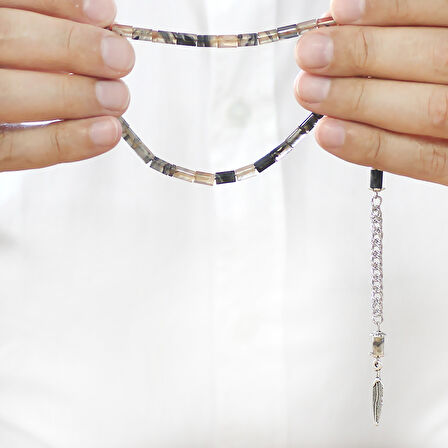 Ateş Kehribar Tesbih - Kararmaz Metal Püsküllü - Bilek Boy - Siyah Beyaz Renk - Kesme Kesim