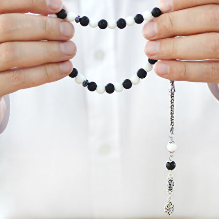 Kararmaz Metal Arnavut Zincir Püsküllü Küre Kesim Siyah Beyaz Jade Ayyıldız Oniks Doğaltaş Taraftar Tesbih M2