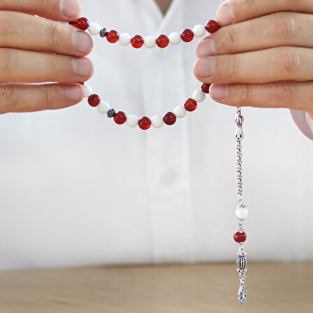 Kararmaz Metal Arnavut Zincir Püsküllü Küre Kesim Kırmızı Beyaz Jade Akik Doğaltaş Taraftar Tesbih M1