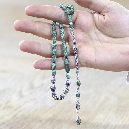 Doğaltaş Jasper Tesbih - Kararmaz Metal Arnavut Püsküllü - Kişiye Özel İsim Yazılı - Arpa Kesim