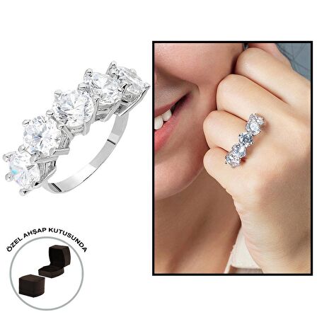 Starlight Diamond Pırlanta Montür 925 Ayar Gümüş Kadın Baget Yüzük