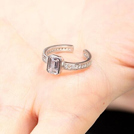 Baget Kesim Beyaz Zirkon Taşlı Silver Renk Free Size 925 Ayar Gümüş Kadın Tektaş Yüzük