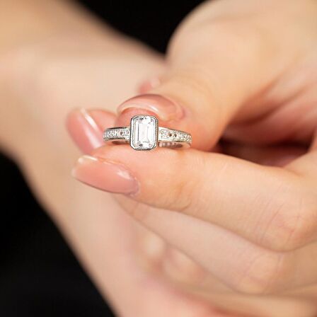 Baget Kesim Beyaz Zirkon Taşlı Silver Renk Free Size 925 Ayar Gümüş Kadın Tektaş Yüzük