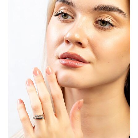 Beyaz Zirkon Taşlı Cats Eye Detaylı Silver Renk Free Size 925 Ayar Gümüş Kadın Yüzük