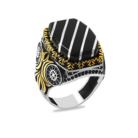 Erzurum Oltu Taşı Üzerine Gümüş Çapraz Şerit İşlemeli Dikdörtgen Tasarım Kenarı Alev Süslemeli Koleksiyonluk 925 Ayar Gümüş Erkek Yüzük