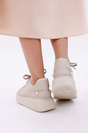 Kadın Bağcıklı Basic Sneaker Inci Detaylı Kalın Taban Spor Ayakkabı