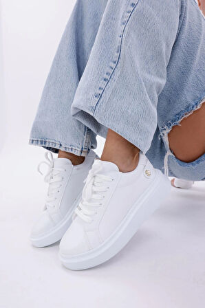 Kadın Bağcıklı Basic Sneaker Inci Detaylı Kalın Taban Spor Ayakkabı