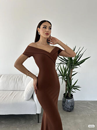 Rose's Boutiqe All About Women Kadın Dalgıç Kumaş Kayık Yaka Ve Dekolte Detaylı Elbise