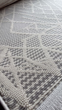 Atlas Halı Veranda RU07B Gri Krem Silinebilir Yumuşak Leke Tutmaz Antialerjik Bukle Halı