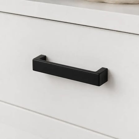 System Mobilya Kulbu Siyah Renk 64mm Kulp (SY6250 0064 AL6)