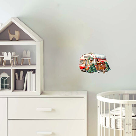 Noel Ağaçları ve Kırmızı Tenteli Karavan Duvar Çıkartması