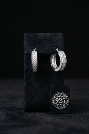 925 Ayar Gümüş Rodyum Renk Zirkon Taşlı İki Sıra Huggie Halka Küpe - Küçük