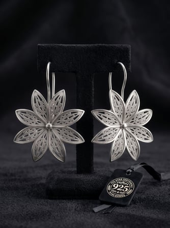 925 Ayar Gümüş Geleneksel Telkari İşlemeli Çiçek Küpe - Karabina Kancalı Küpe