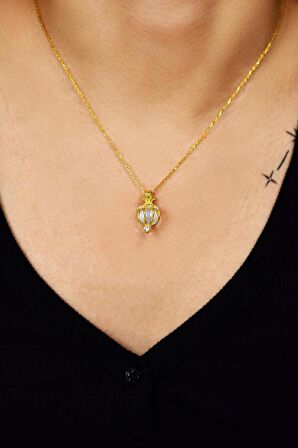 Zirkon Taşlı Gold Kalp Motifli İncili Kafes Gümüş Kolye