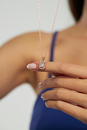 Zirkon Taşlı Rose Üç Sıra Baget Gümüş Kolye