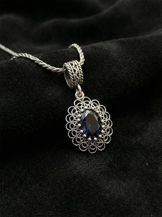925 Ayar Gümüş Safir Taşlı Elişi Geleneksel Oval Telkari Kolye