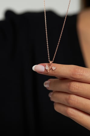 925 Ayar Gümüş Zirkon Taşlı Rose Kaplama Aşk Meleği Kolye Küpe Bileklik 3'lü Takı Seti