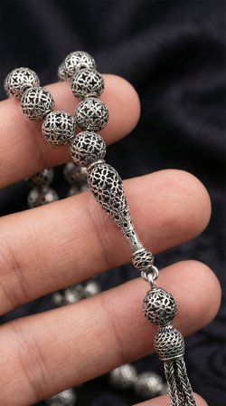 925 Ayar Küre Kesim 3 Kamçılı Püskül Bilek Boy Yonca İşlemeli Otantik Gümüş Tesbih