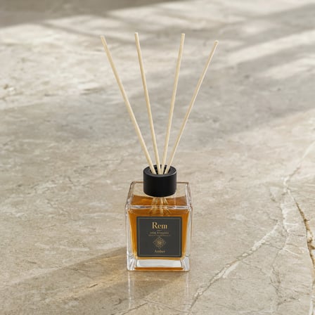 Amber 100 ml Bambu Çubuklu Oda Kokusu – Kare Cam Şişe