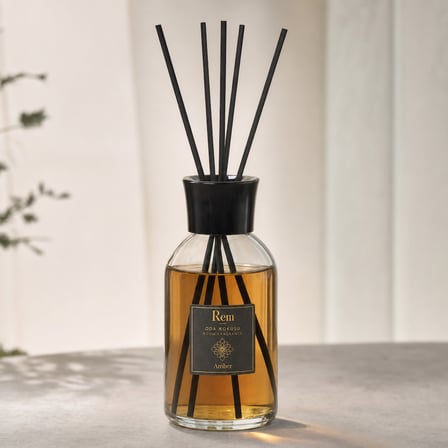 Amber 100 ml Fiber Çubuklu Oda Kokusu – Şeffaf Uzun Silindir Cam Şişe