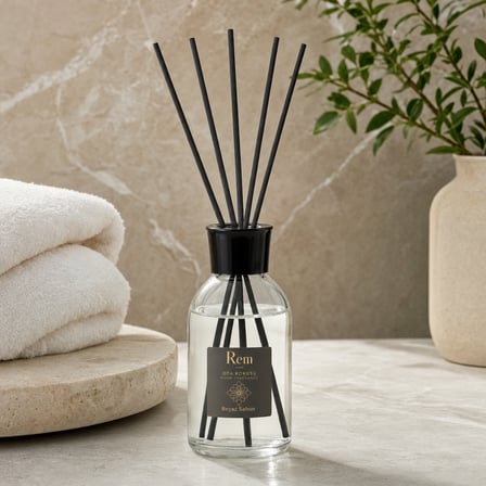 Beyaz Sabun 100 ml Fiber Çubuklu Oda Kokusu – Şeffaf Uzun Silindir Cam Şişe
